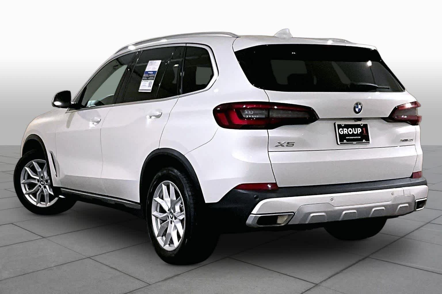 Used 2020 Mineral White Metallic BMW xDrive40i image 11