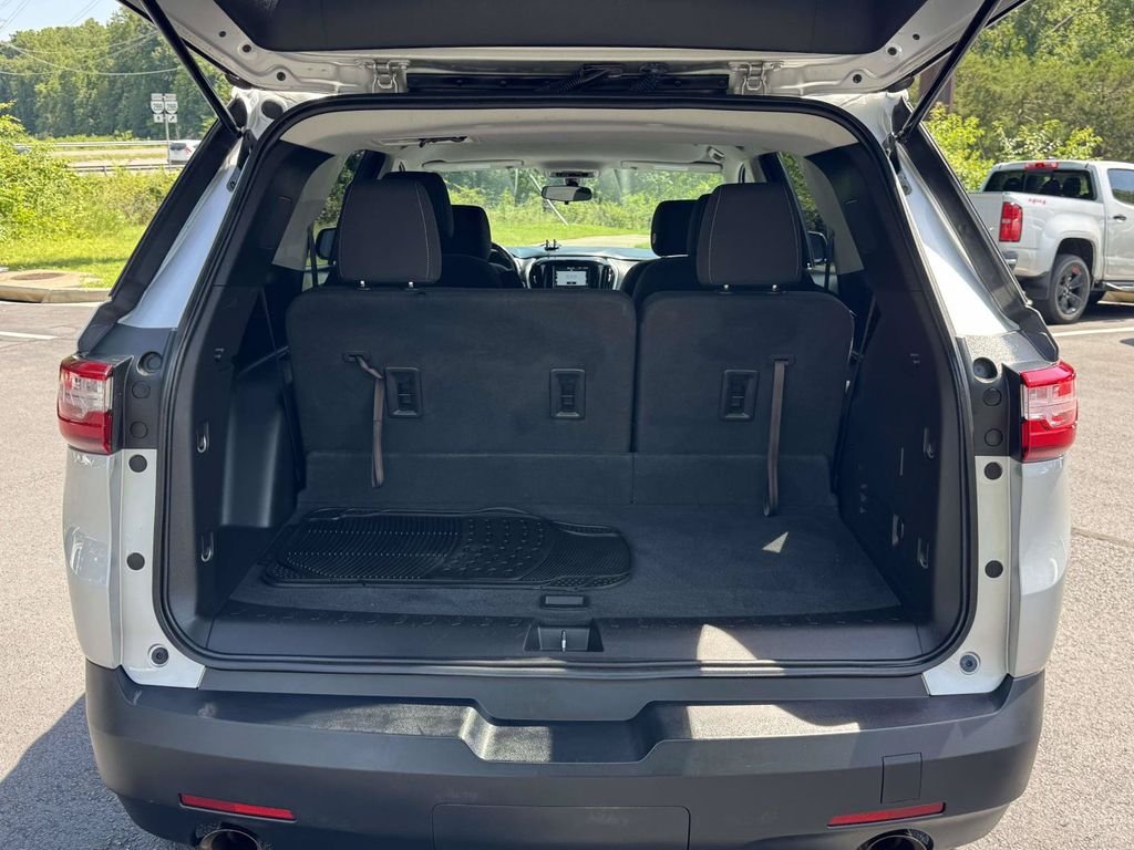 Used 2019 Silver Chevrolet LT image 17