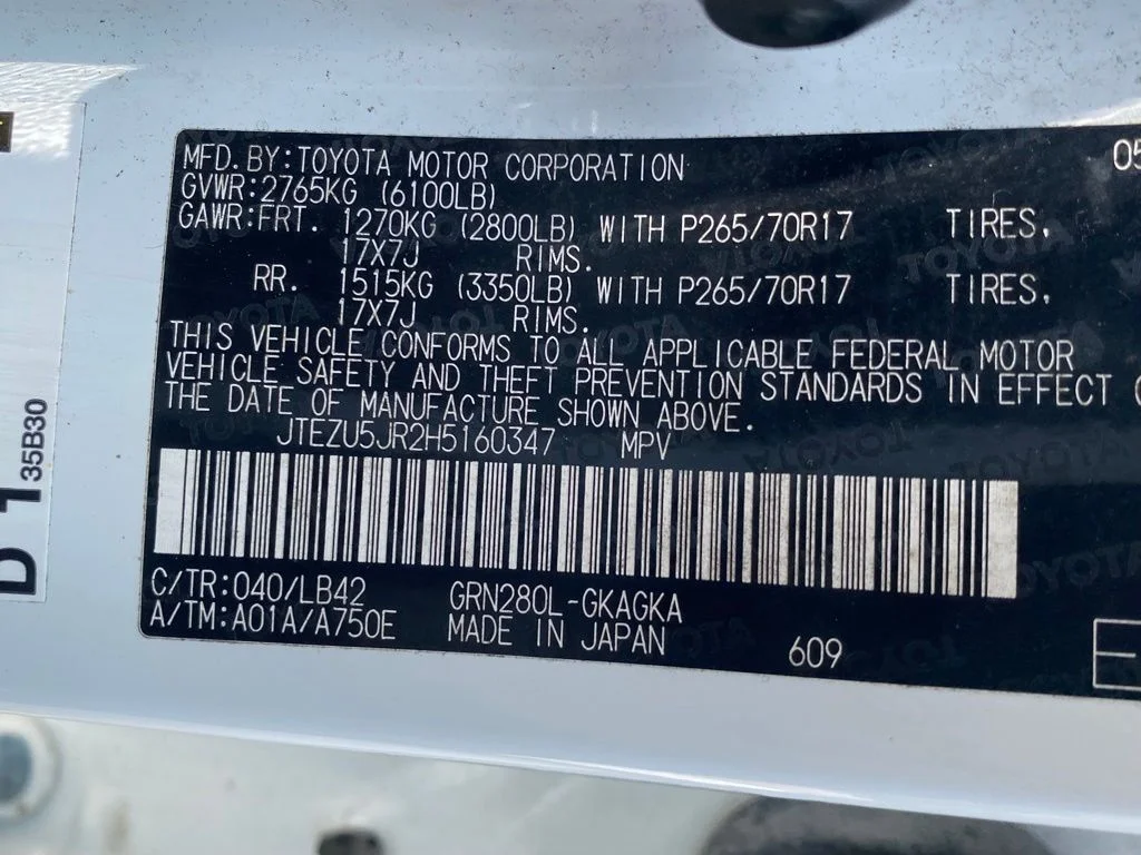 Used 2017 White Toyota SR5 Premium image 21