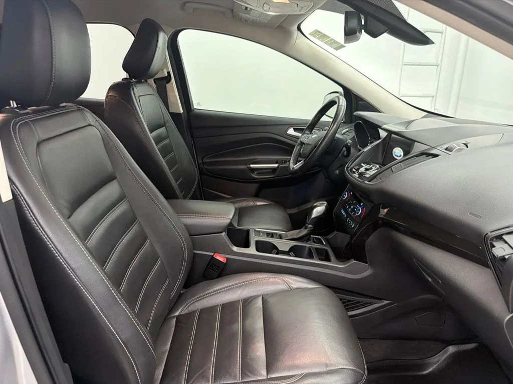 Used 2019 Silver Ford Titanium image 33