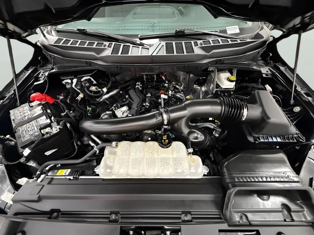 Used 2025 Black Ford XLT image 19