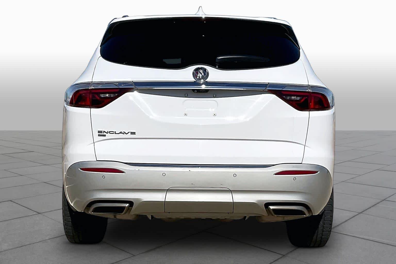 Used 2022 Summit White Buick Premium image 3