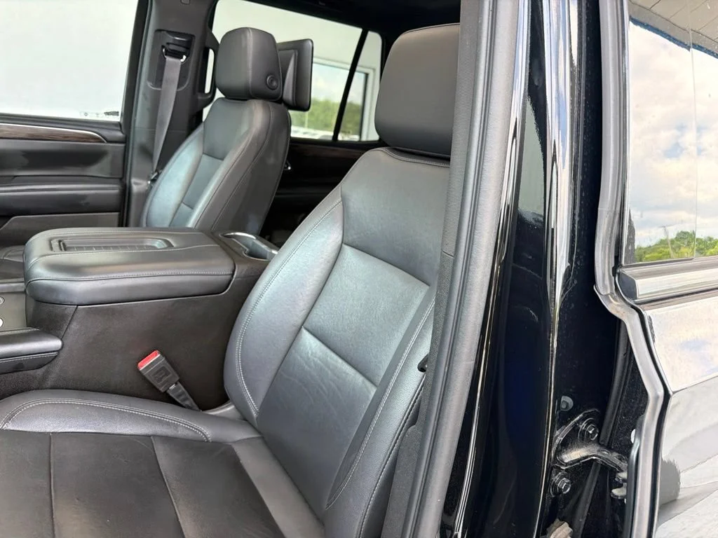 Used 2021 BLACK Chevrolet Z71 image 10