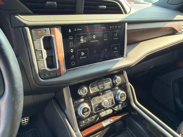Used 2024 Onyx Black GMC Denali Ultimate image 2