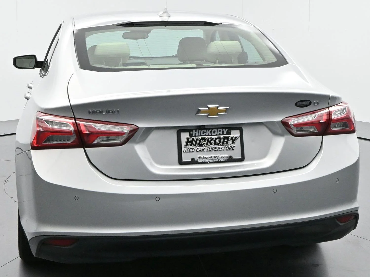Used 2020 Silver Ice Metallic Chevrolet LT image 6
