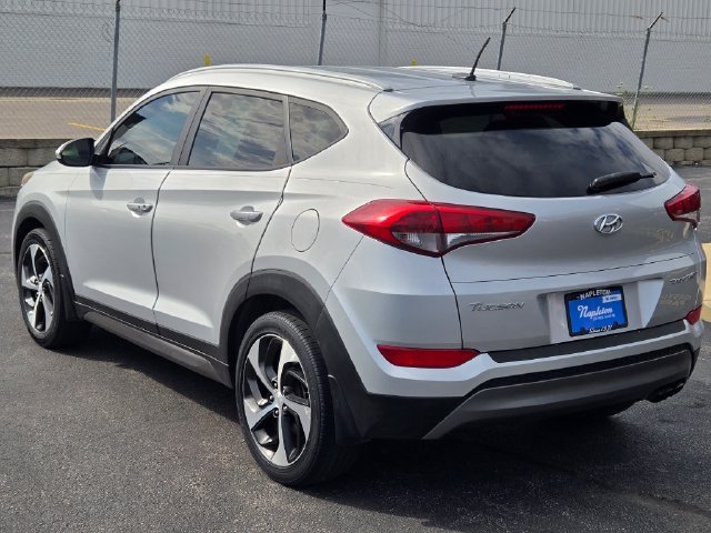 Used 2016 Silver Hyundai Sport image 13