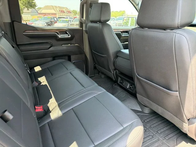 Used 2024 Silver GMC SLT image 27
