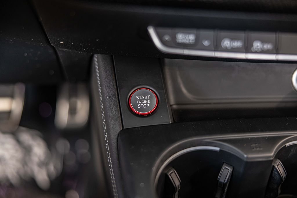 Used 2018 Black Audi 3.0T Prestige image 30