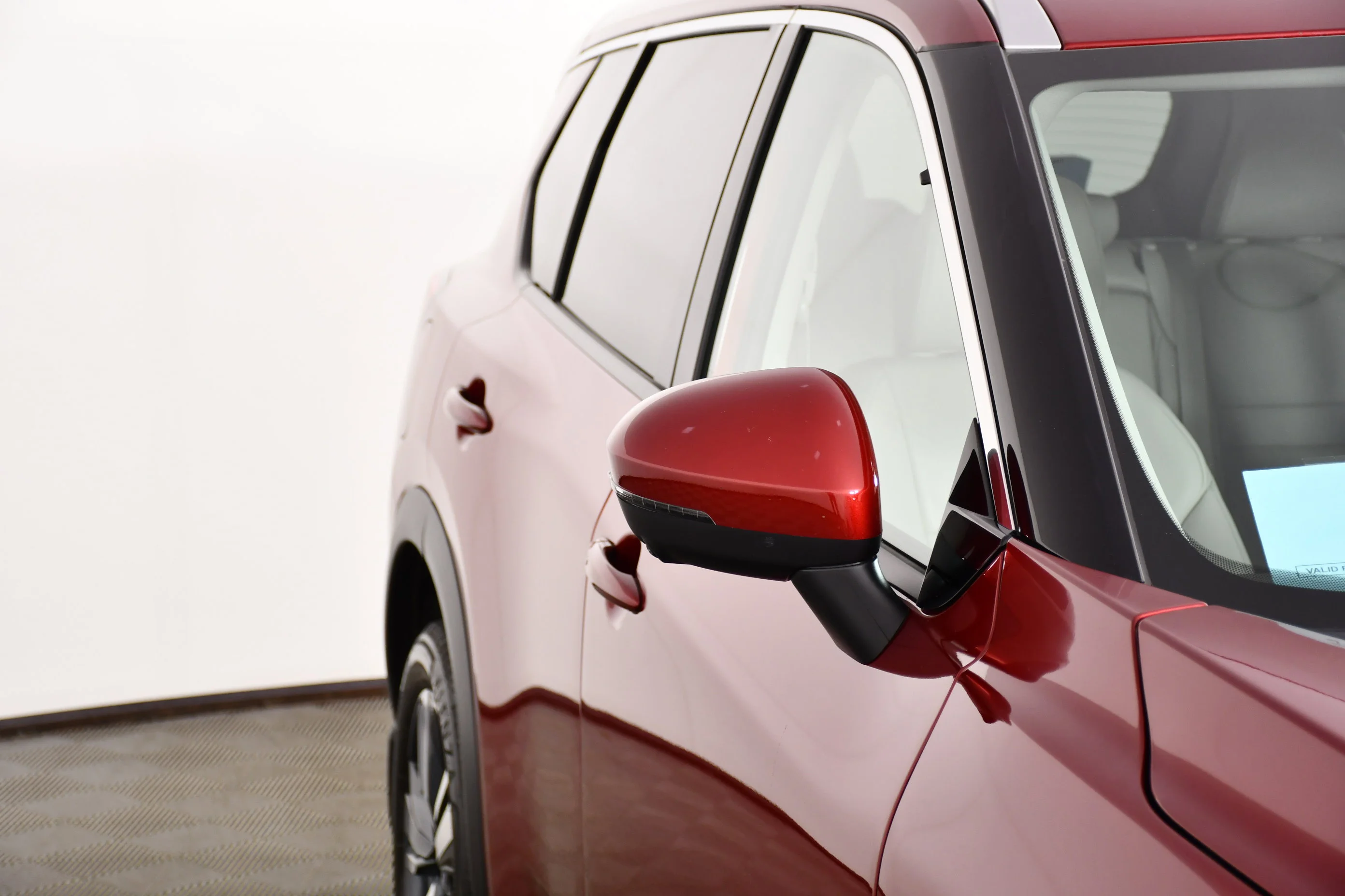 Used 2023 Scarlet Ember Tintcoat Nissan SL image 14