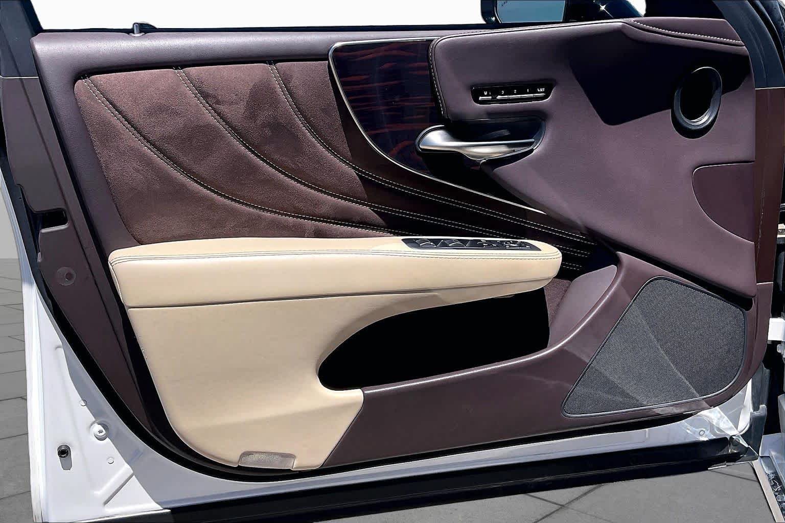 2018 Lexus LS Base - Photo 20