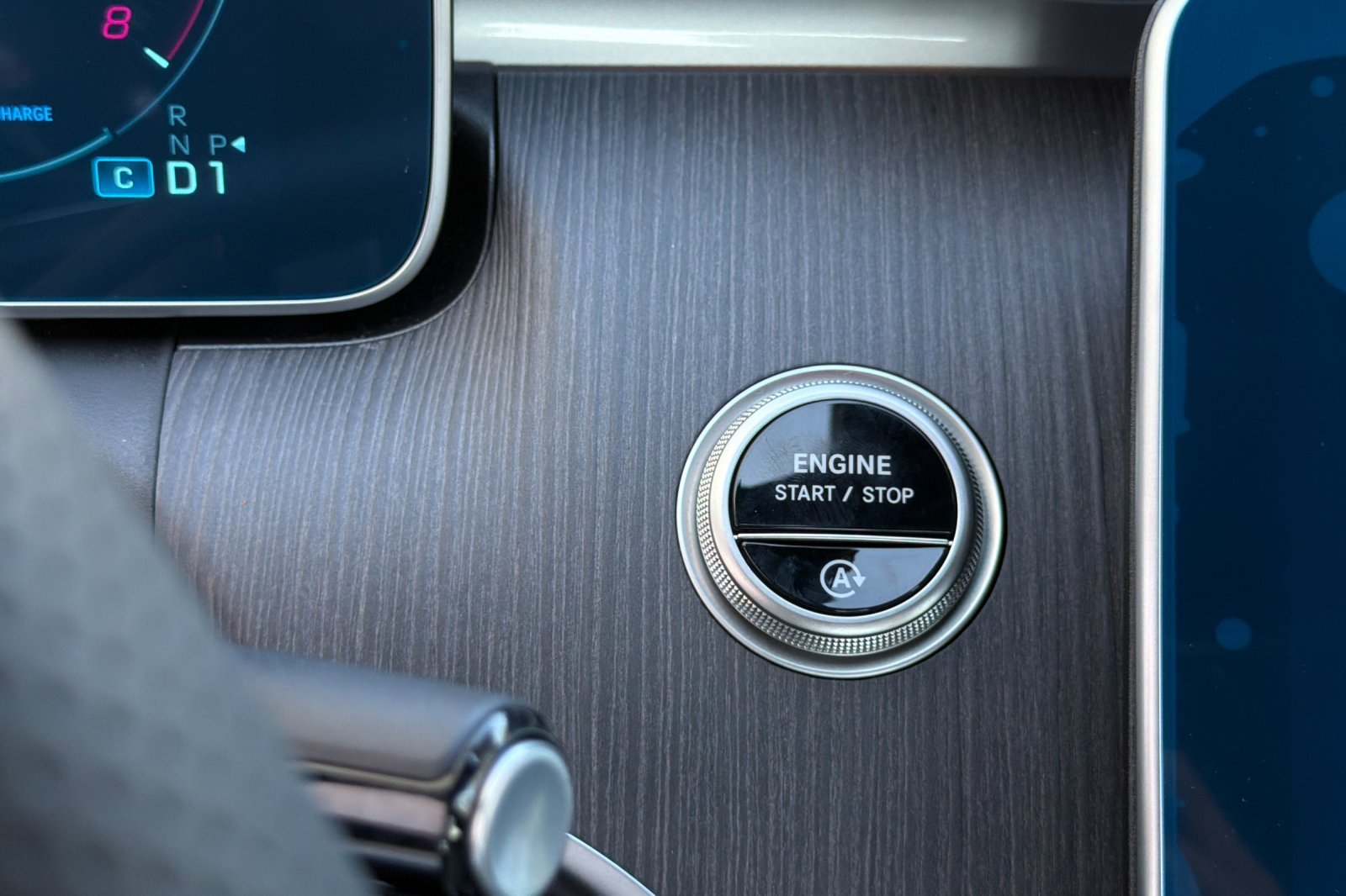 New 2026 Starling Blue Metallic Mercedes-Benz C 300 image 20