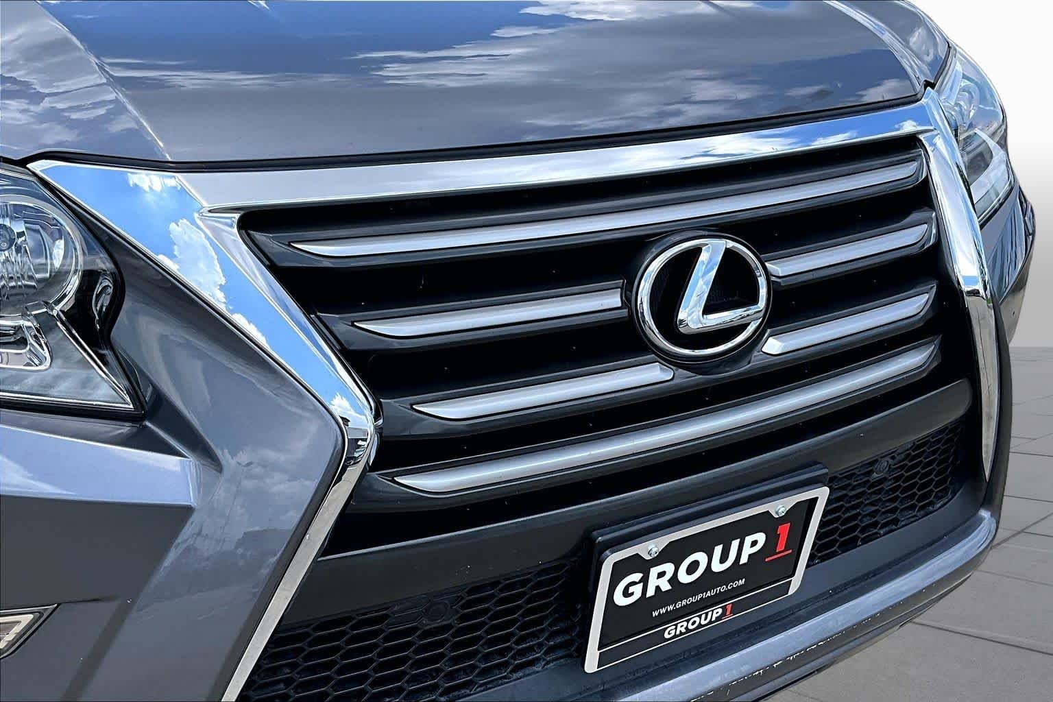 Used 2015 Nebula Gray Pearl Lexus  image 27
