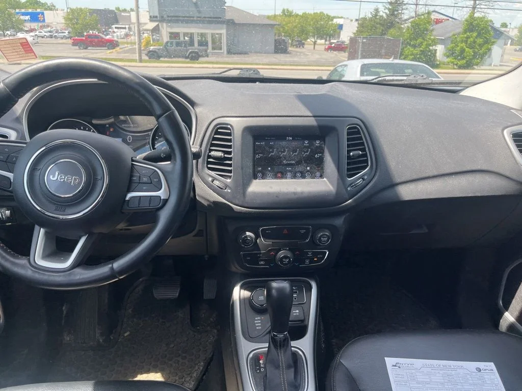 Used 2021 Gray Jeep Latitude image 12