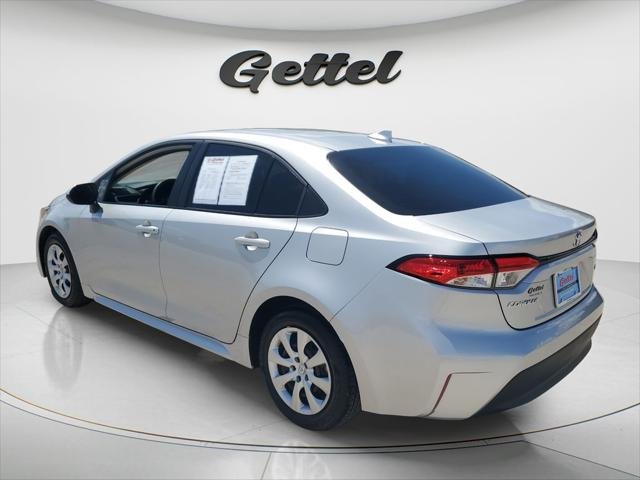 Certified Used 2025 CLASSIC SILVER METALLIC Toyota  image 7