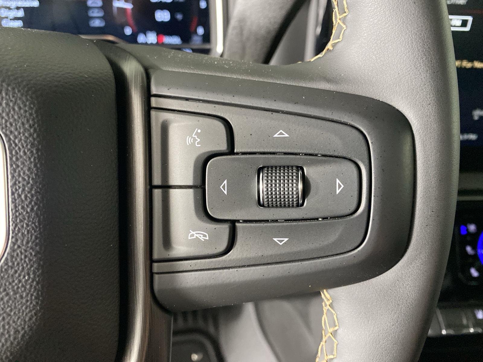 Used 2025 Summit White GMC AT4 image 16