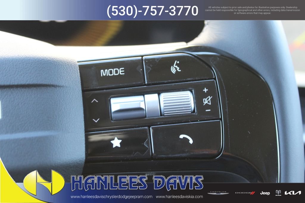 New 2026 Glacial White Pearl Kia LX image 28