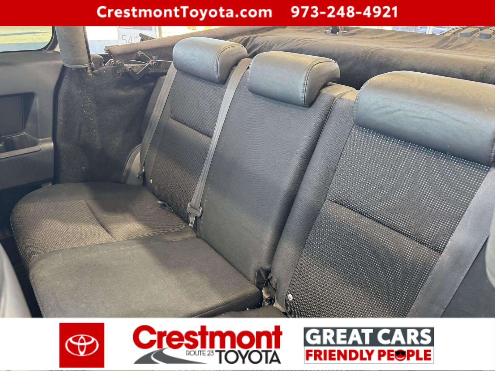 Used 2008 White/Titanium Metallic Toyota  image 30