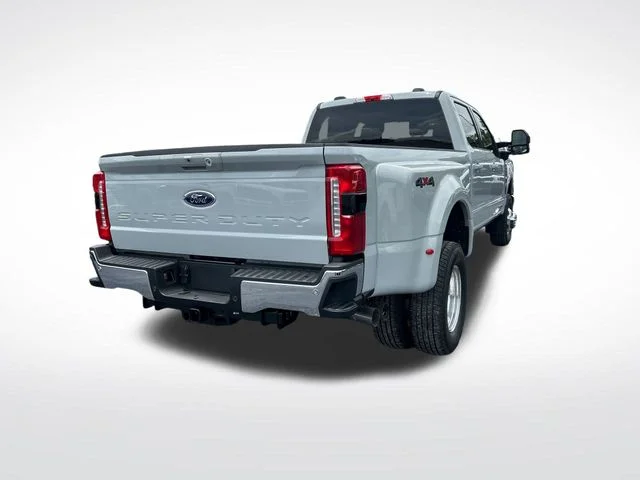 New 2026 Avalanche Ford F-350® Lariat® image 5