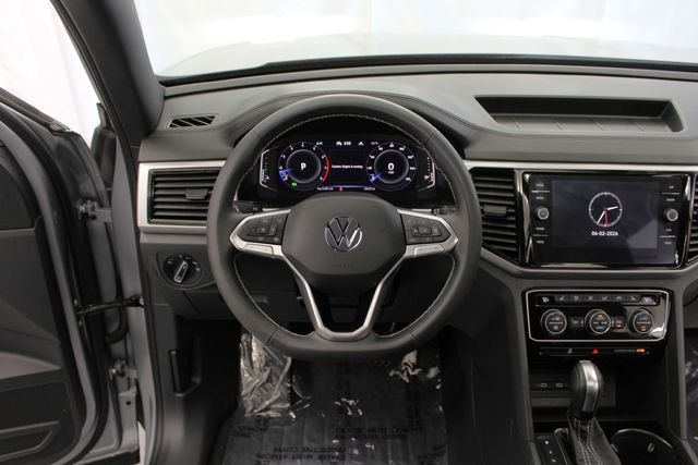 Used 2023 Pyrite Silver Metallic Volkswagen 3.6L V6 SE w/Technology image 27