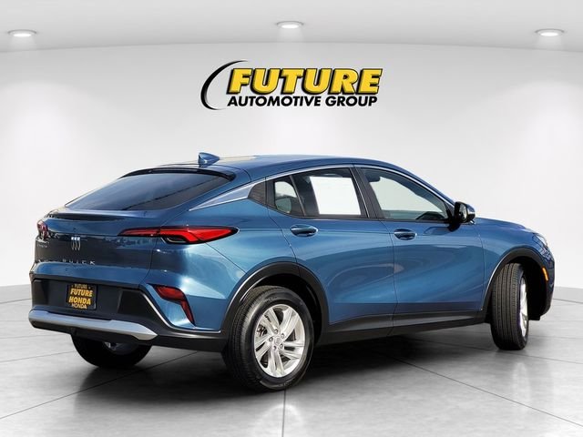 Used 2024 Blue Buick Preferred image 4
