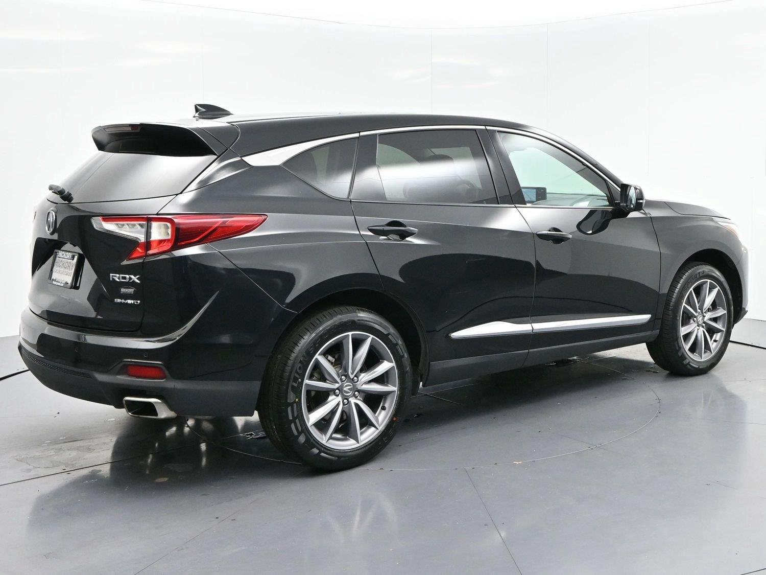 Used 2023 Majestic Black Pearl Acura SH-AWD w/Tech image 7