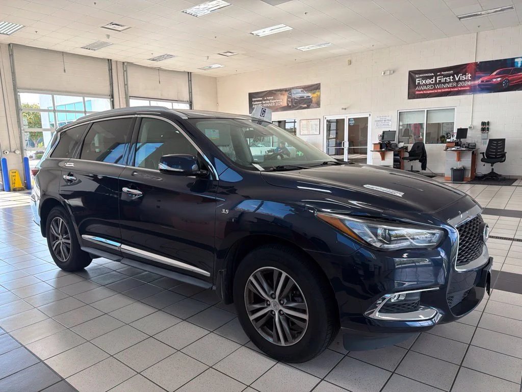 2020 INFINITI QX60 LUXE SUV 2020 INFINITI QX60 LUXE SUV Slide