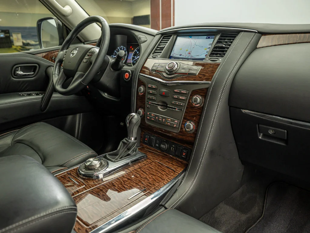 Used 2020 Brilliant Silver Metallic Nissan SL image 49