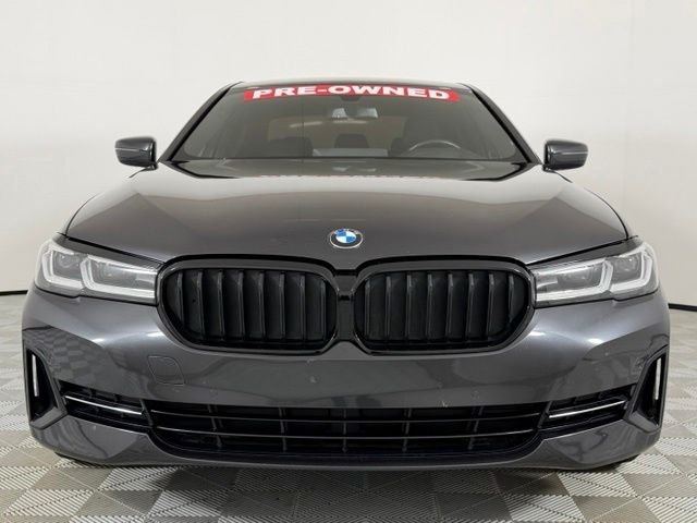 Used 2021 Dark Graphite Metallic BMW 530i image 3