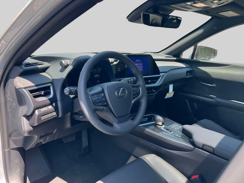 2026 Lexus UX Hybrid 300h Premium - Photo 20