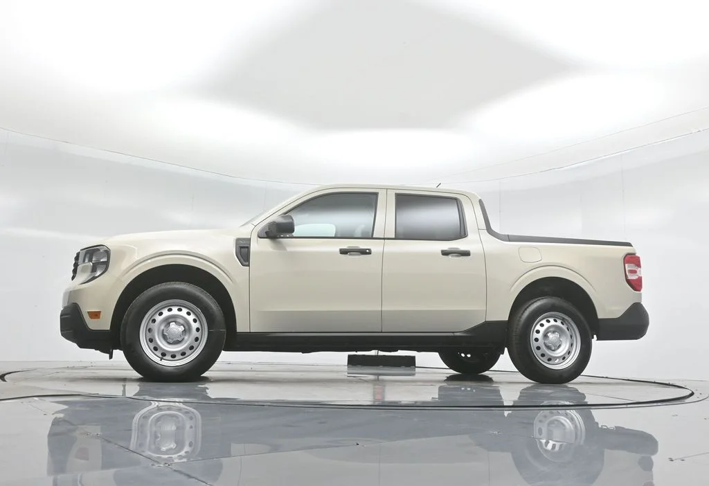 New 2025 Desert Sand Ford XL image 46
