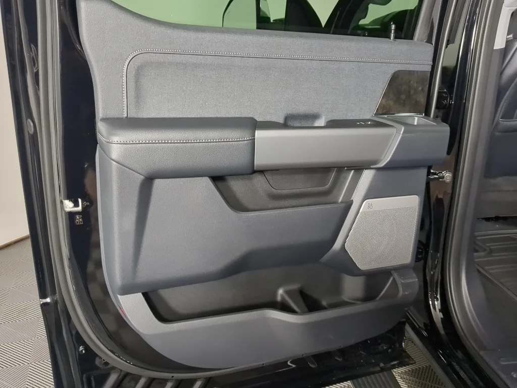 New 2026 Agate Black Metallic Ford F-350® Lariat® image 15
