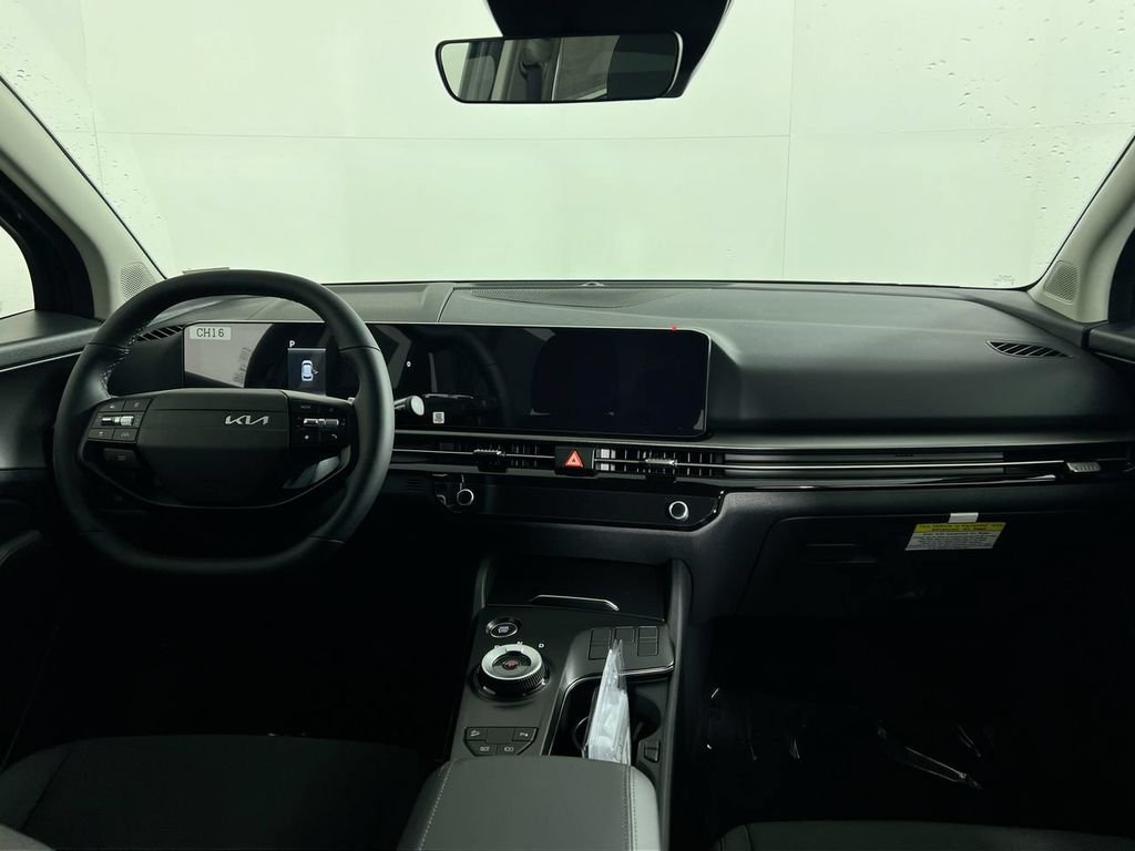 New 2026 Gravity Gray Kia LX image 31