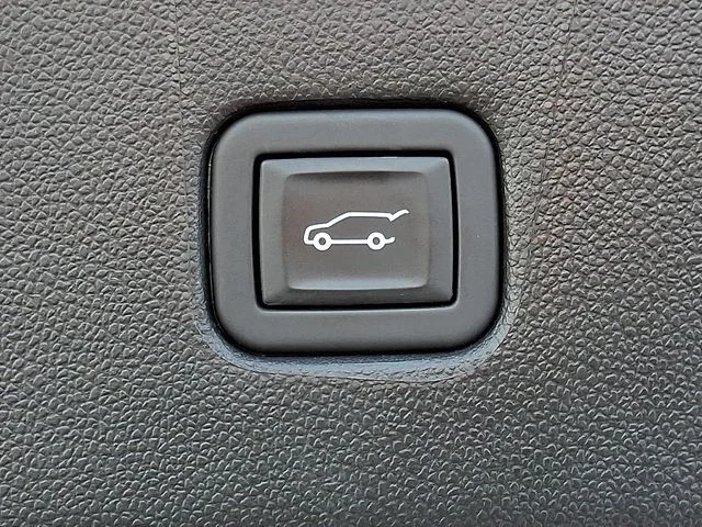 Used 2024 Red Chevrolet LT image 29