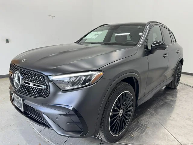 New 2027 Gray Mercedes-Benz GLC 300 image 32