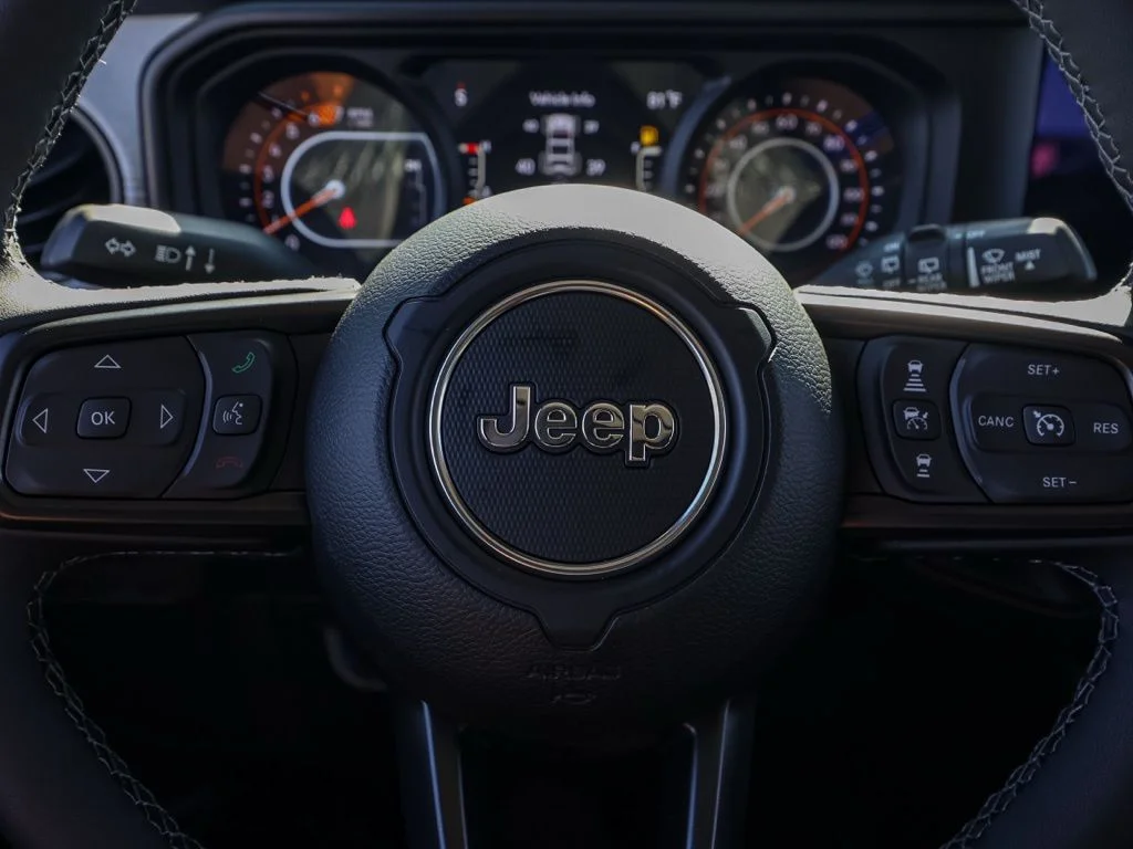 New 2026 Black Clear-Coat Exterior Paint Jeep Sport S image 24