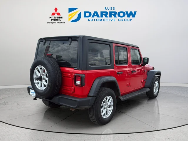Used 2023 Red Jeep Sport S image 5