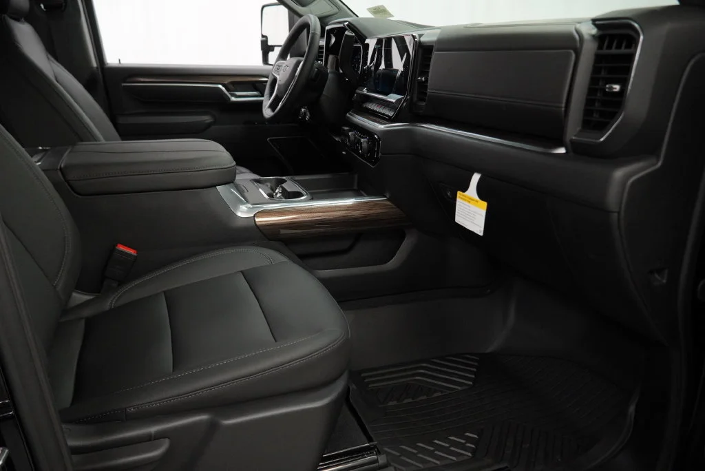 New 2026 Black Chevrolet LT image 36