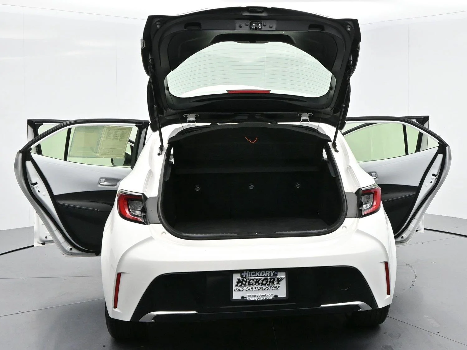 Used 2024 Ice Cap Toyota XSE image 41
