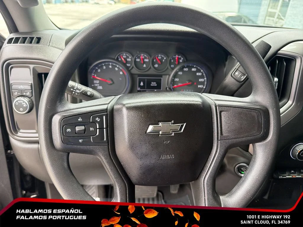 Used 2023 BLACK Chevrolet Custom image 18