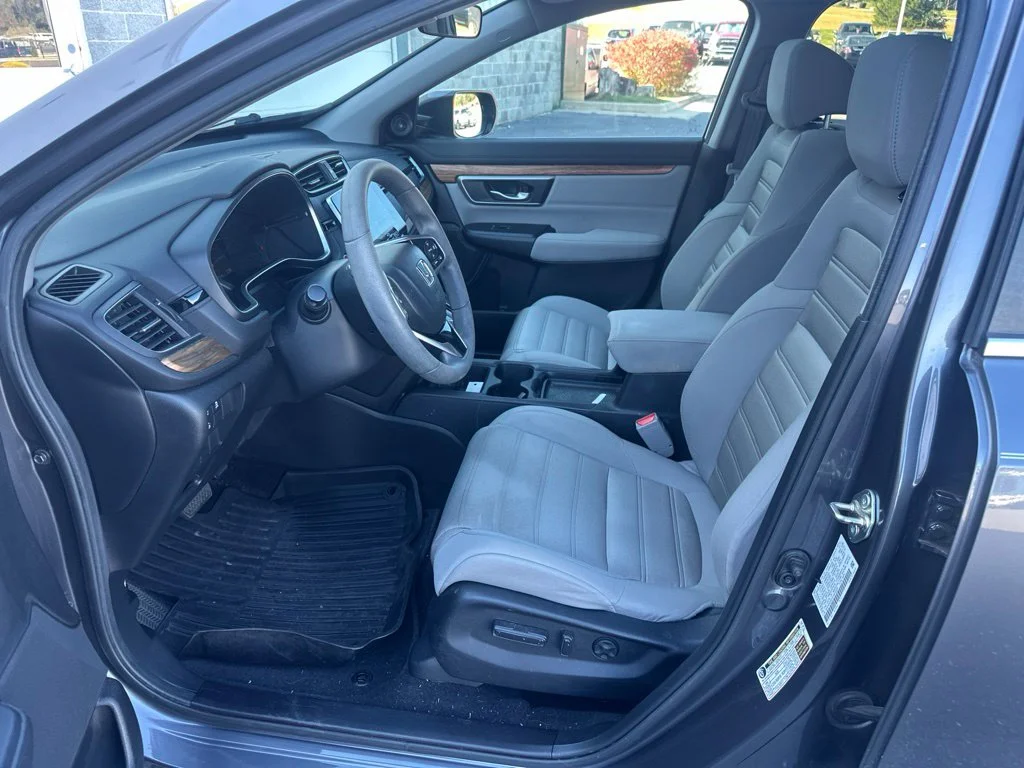 Certified Used 2017 Modern Steel Metallic Honda EX image 9