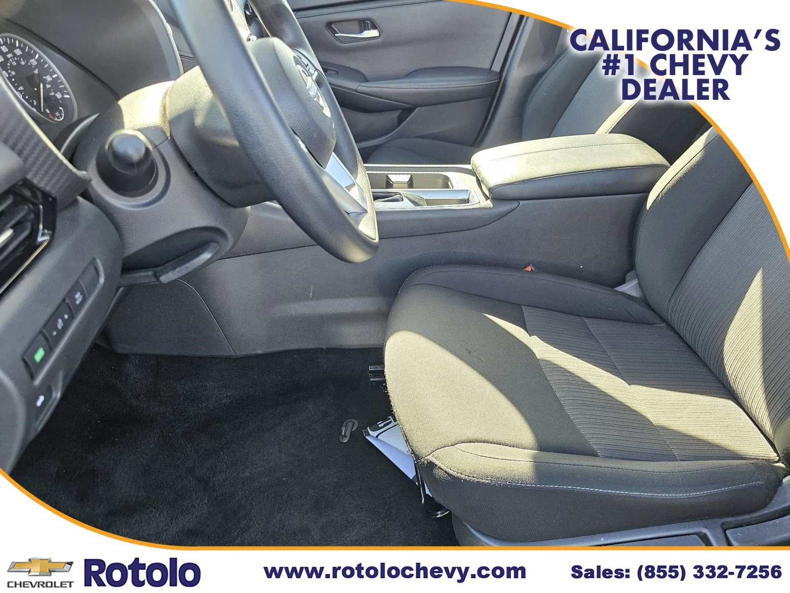 Used 2025 Rosewood Metallic Nissan SV image 19
