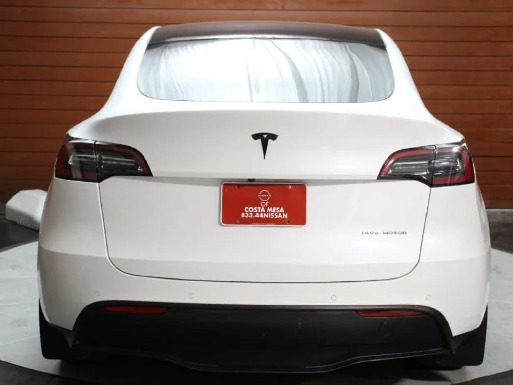 Used 2021 Pearl White Multi-Coat Tesla Long Range image 2