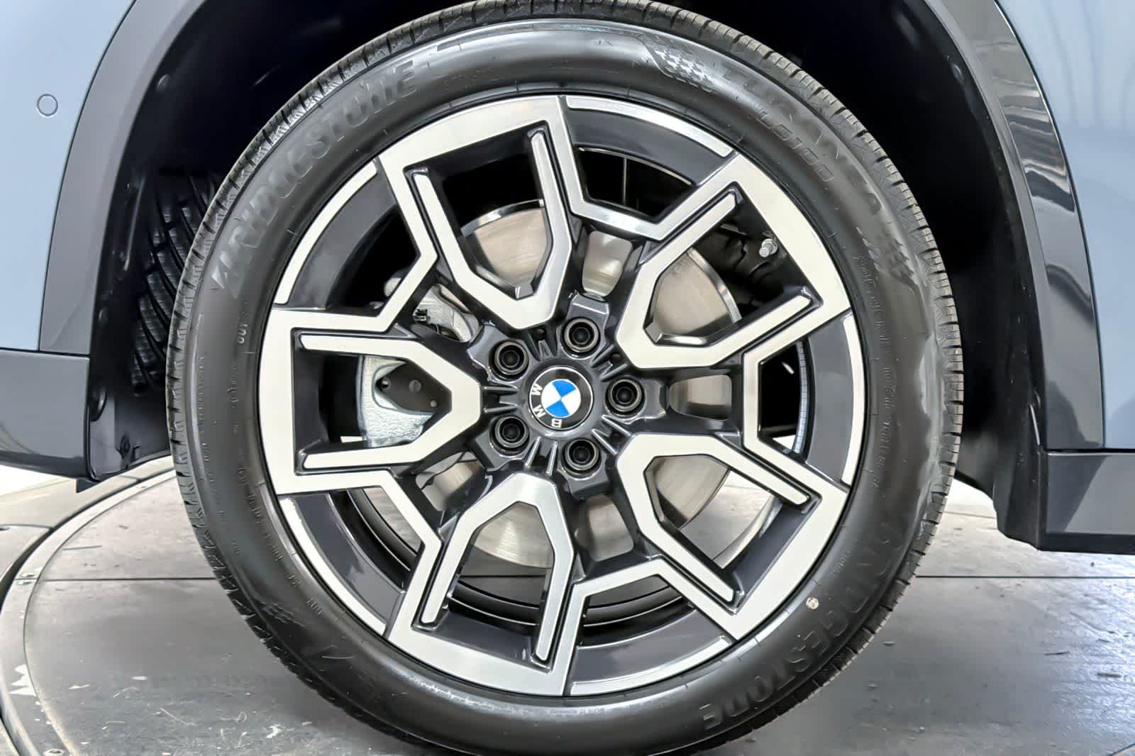 New 2026 Storm Bay Metallic BMW xDrive28i image 25
