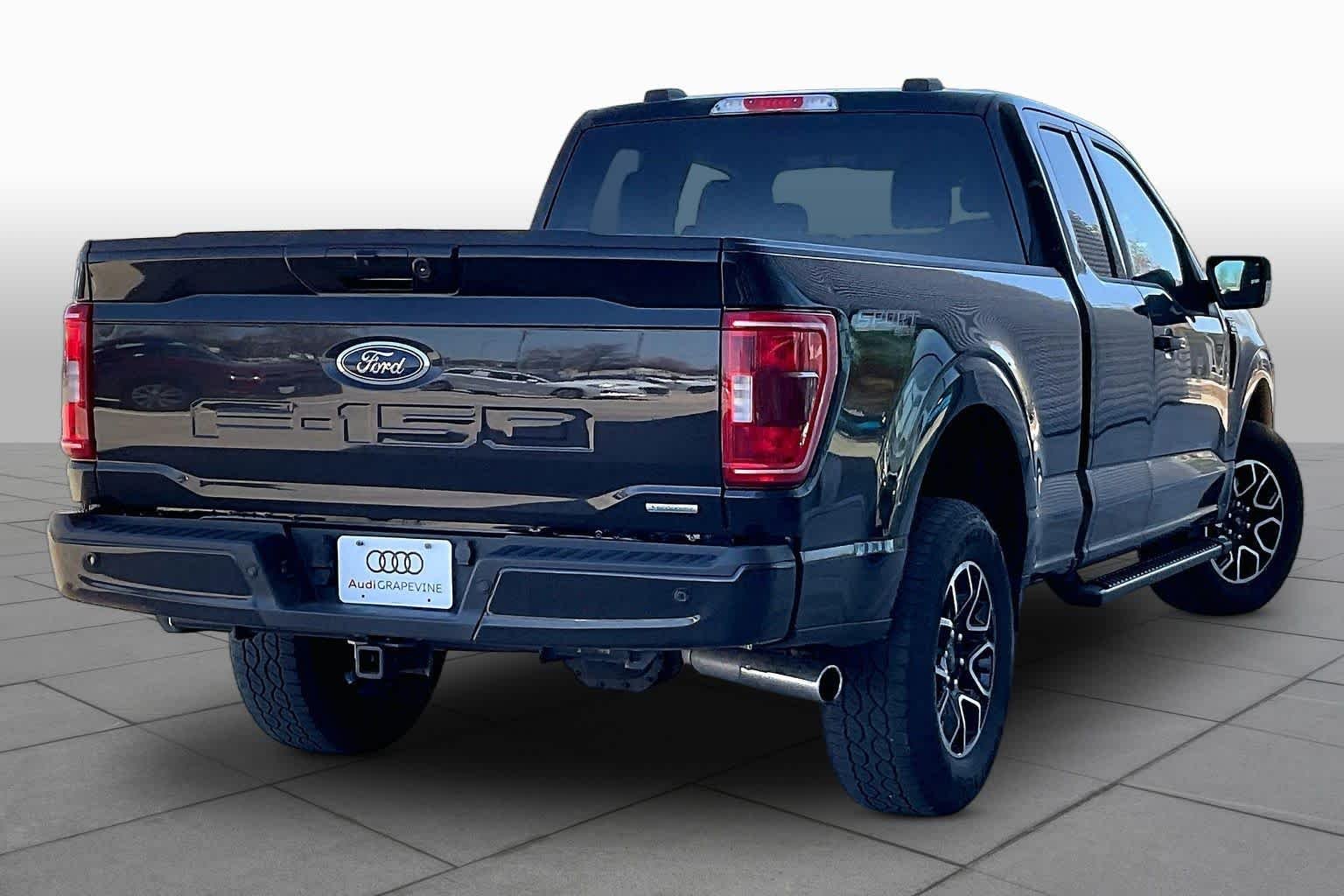 Used 2023 Agate Black Metallic Ford XLT image 23