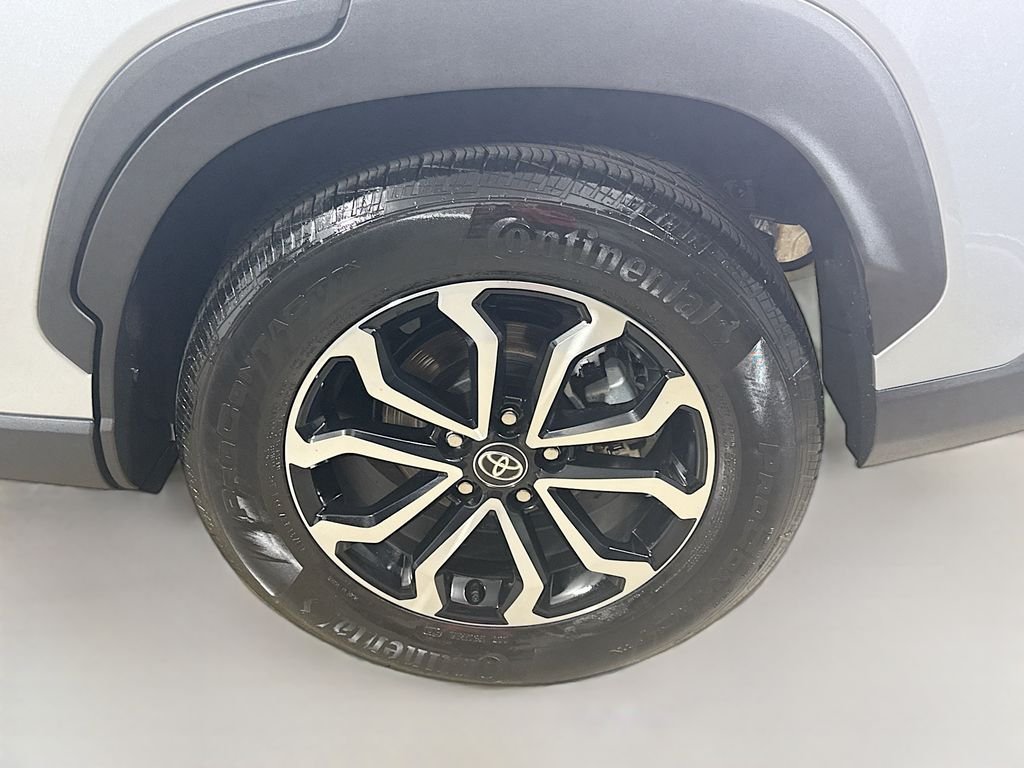 Used 2025 Sonic Silver Toyota Hybrid S image 9
