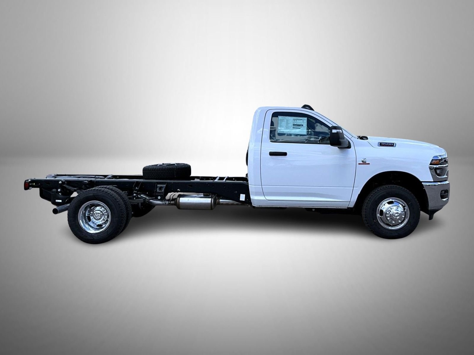 New 2026 Bright White Clearcoat RAM Tradesman image 4