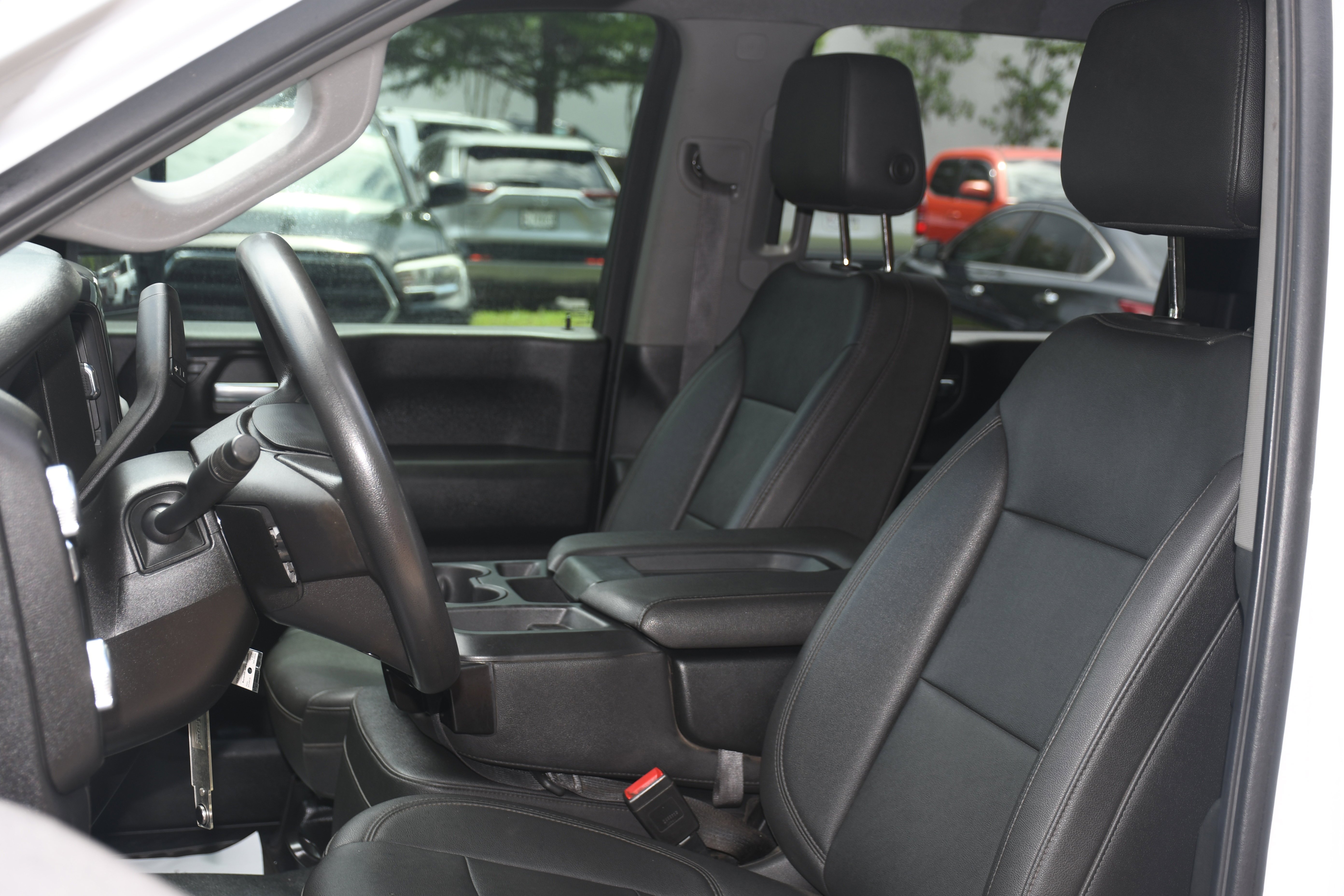 Used 2022 White GMC Pro image 10