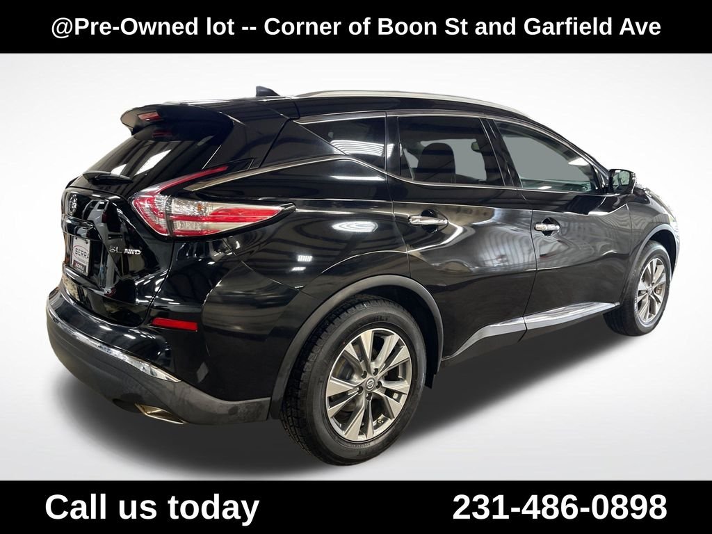 Used 2018 Black Nissan SL image 5