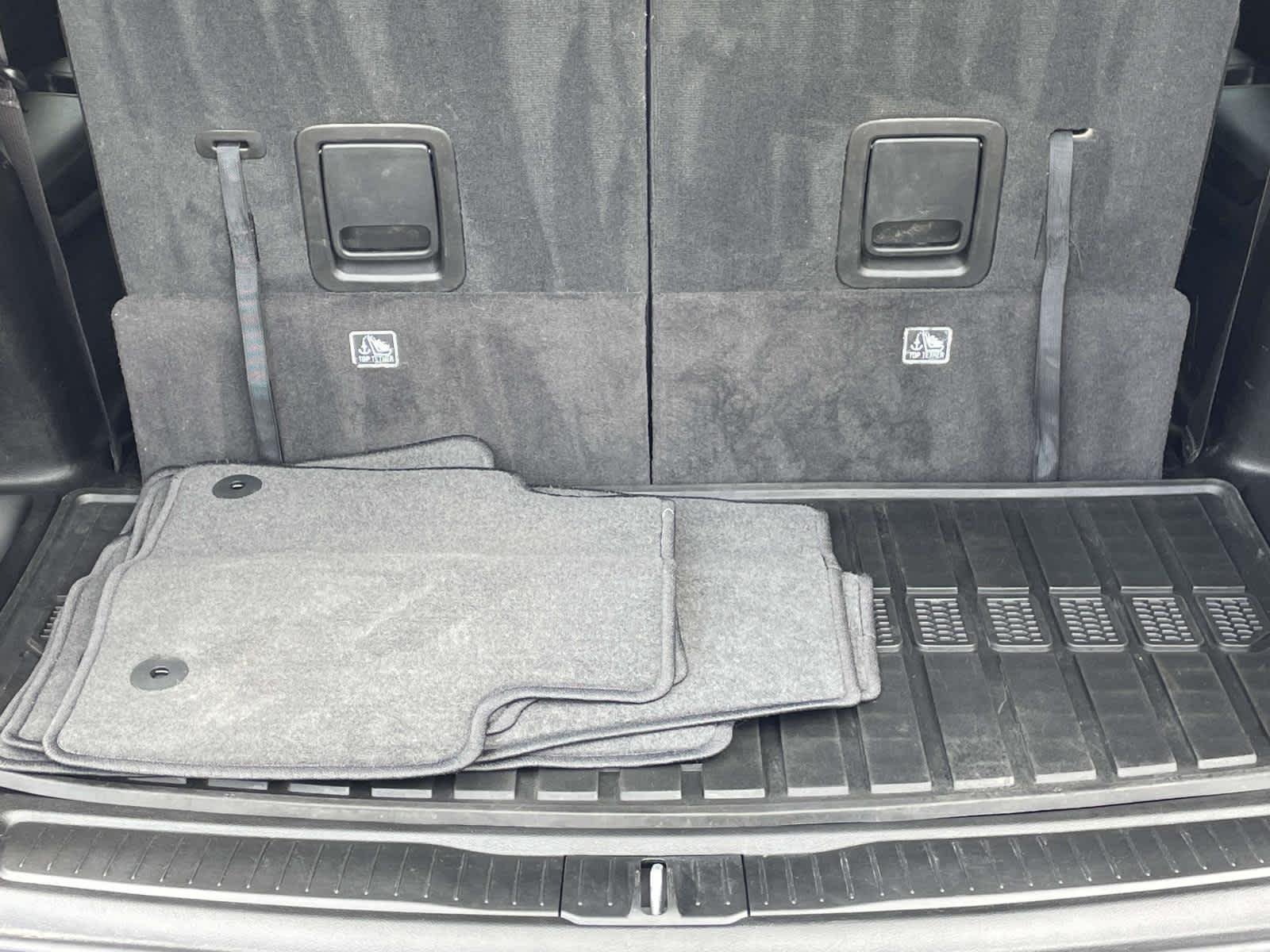 Used 2023 Whi/white Jeep Altitude image 18