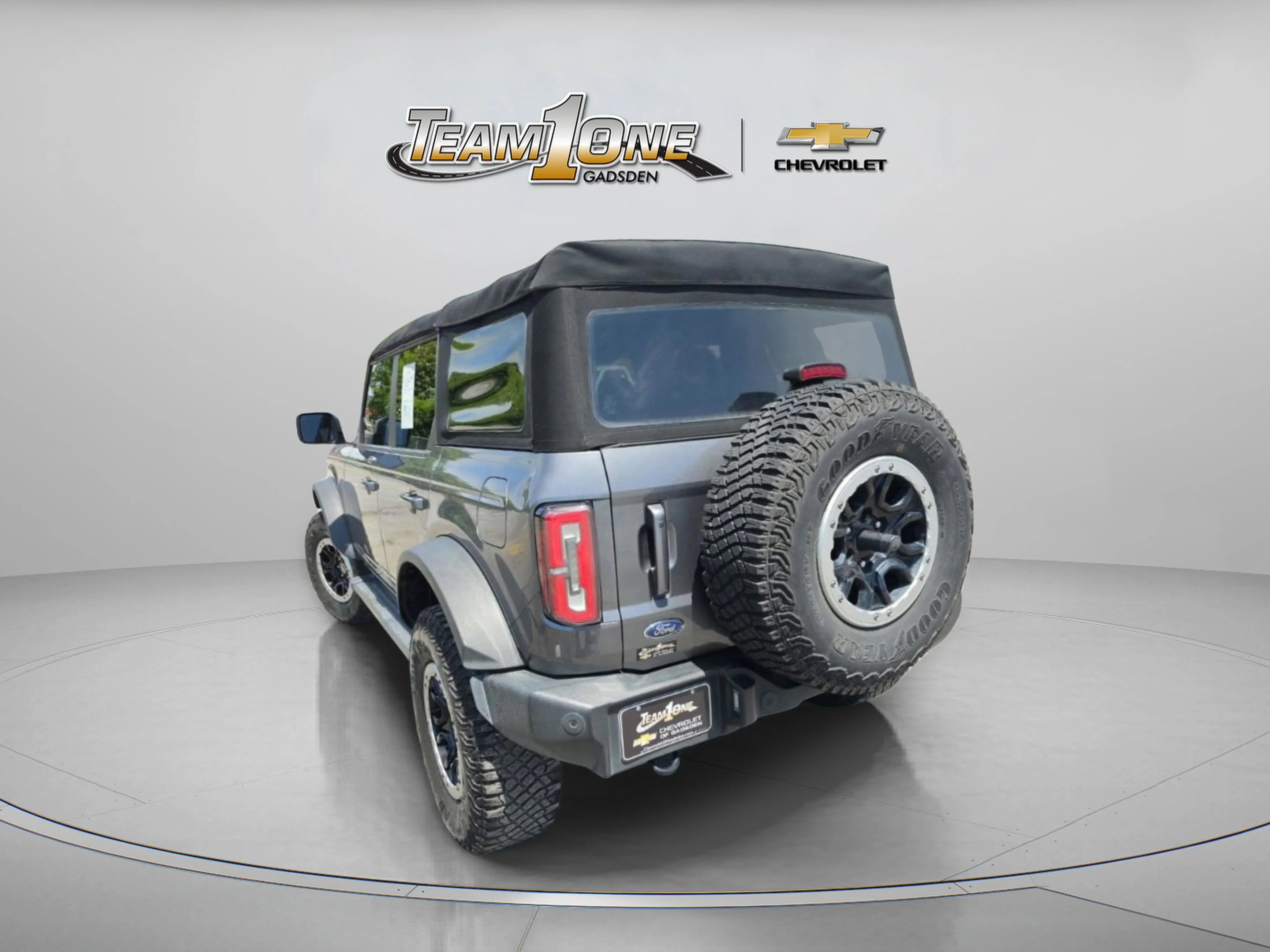Used 2022 Gray Ford Outer Banks image 5